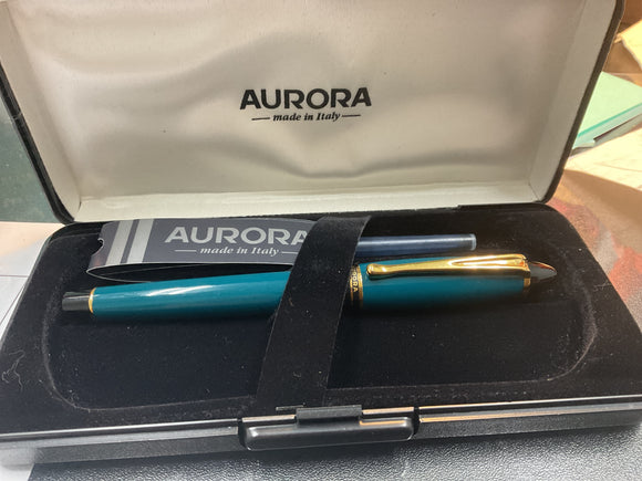 Aurora Ipsilon Fountain Pen Green and Gold NOS